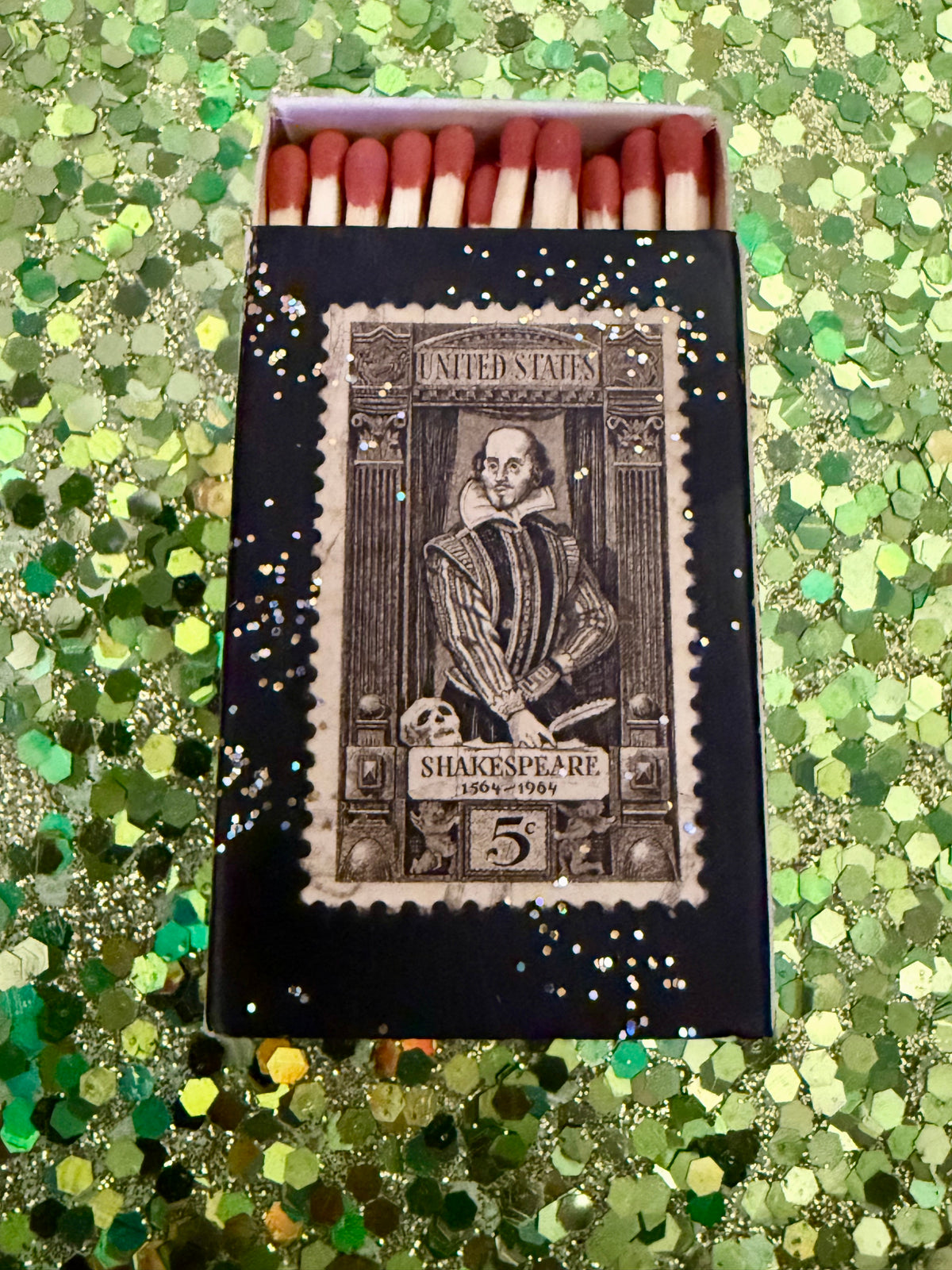 Vintage stamp glitter matchbox magnet: 1964 Wm. Shakespeare 5 cent stamp